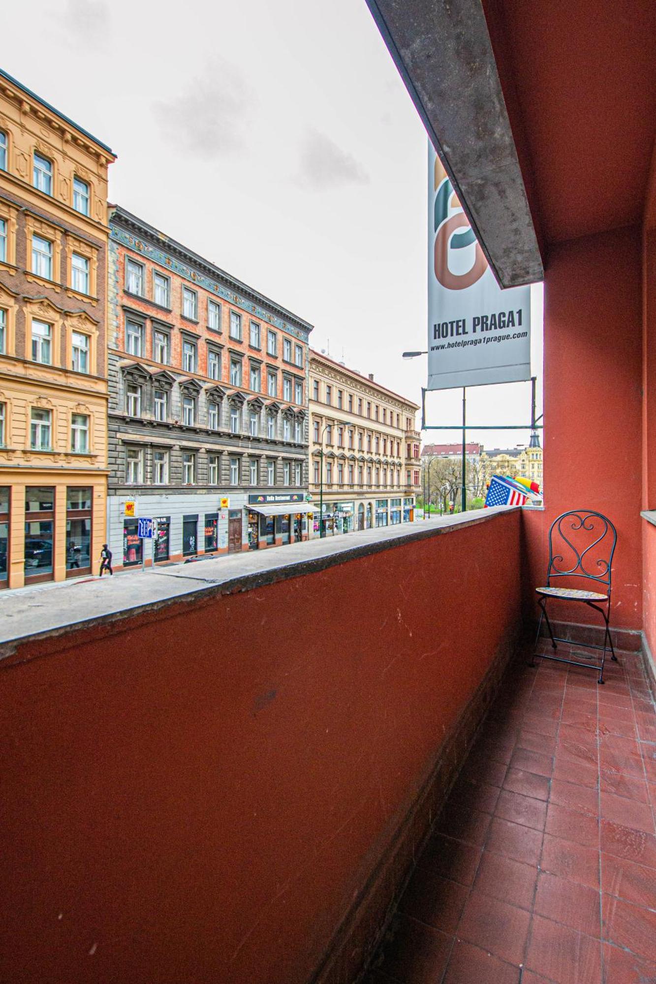 Cozy Studio In The Main City Center Praag Buitenkant foto